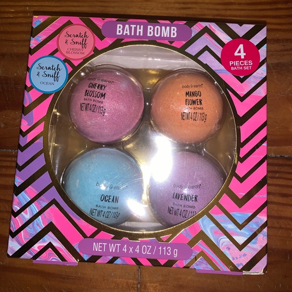 body and earth Other - NWT Bath bombs cherry mango lavender and ocean